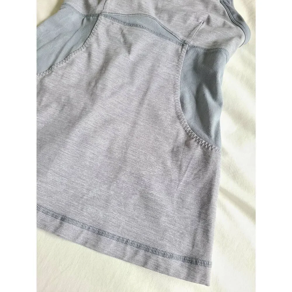 Lululemon Chaturanga Tank Top Women Blue Heathered Fossil Racerback Built-In Bra